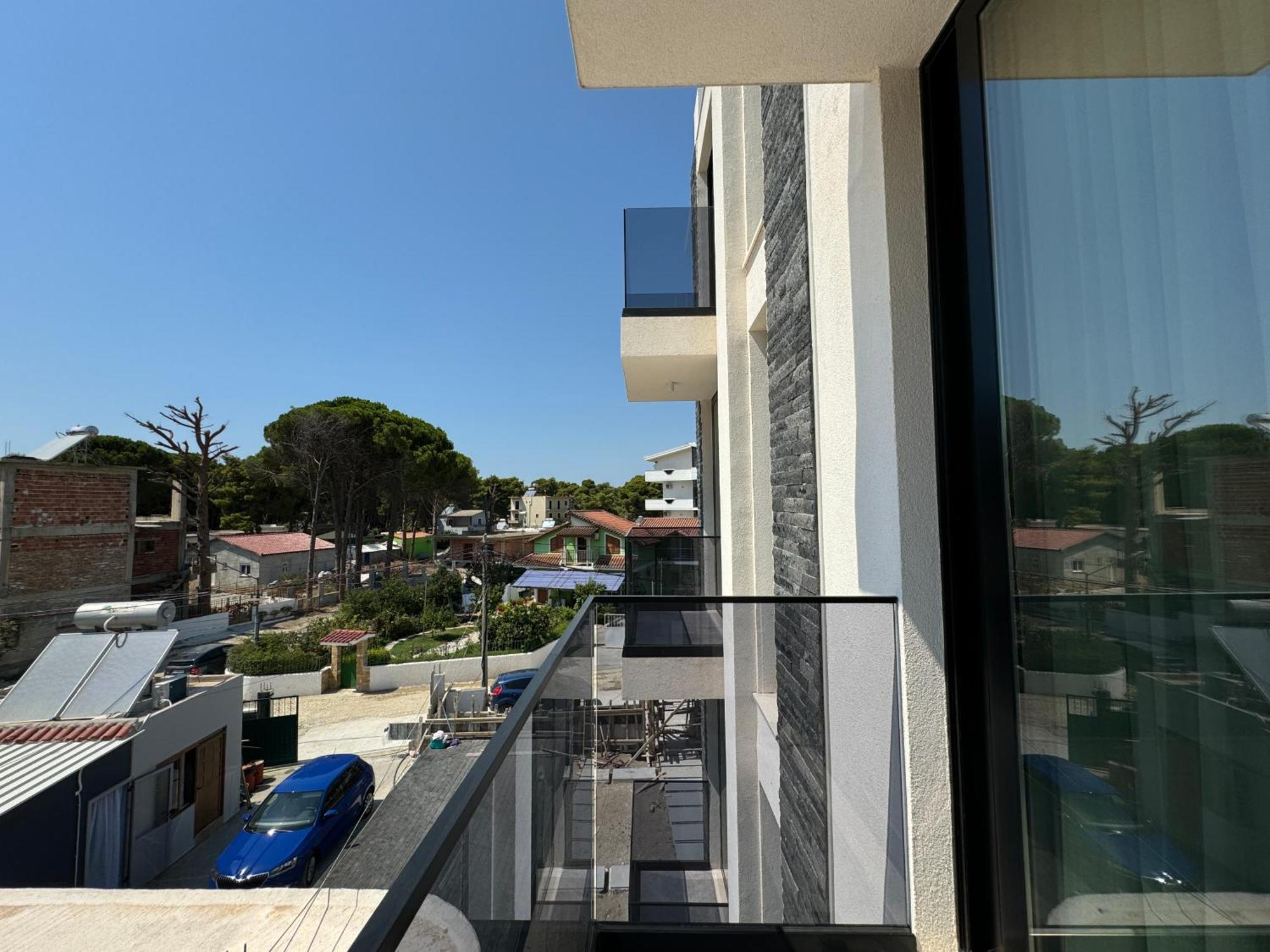Twins Hotel Vlore Bagian luar foto
